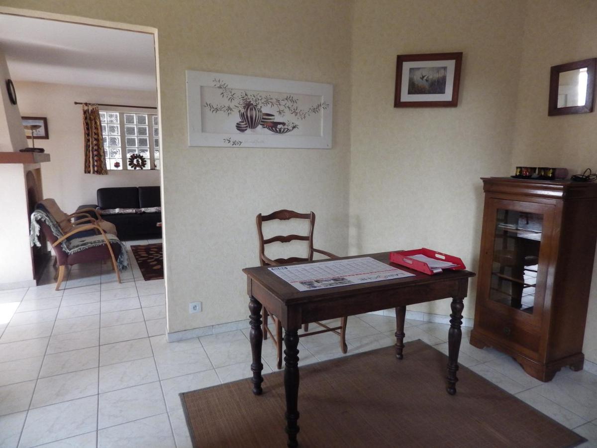 Gite 32 Rue Du Huit Mai Freneuse  Bagian luar foto