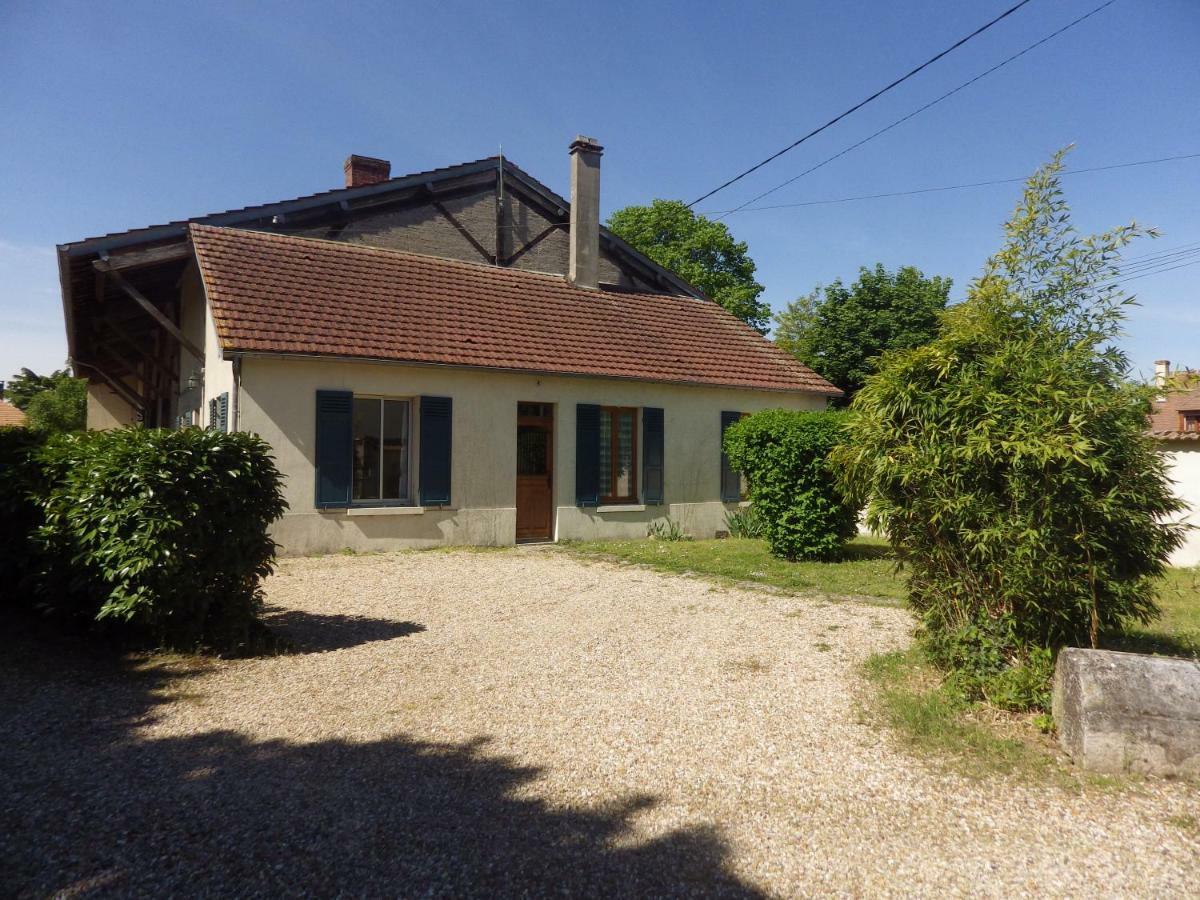 Gite 32 Rue Du Huit Mai Freneuse  Bagian luar foto